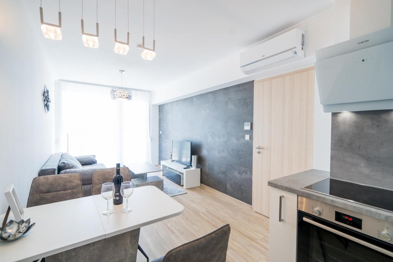 Csenge Apartman Siófok Zewnętrze zdjęcie